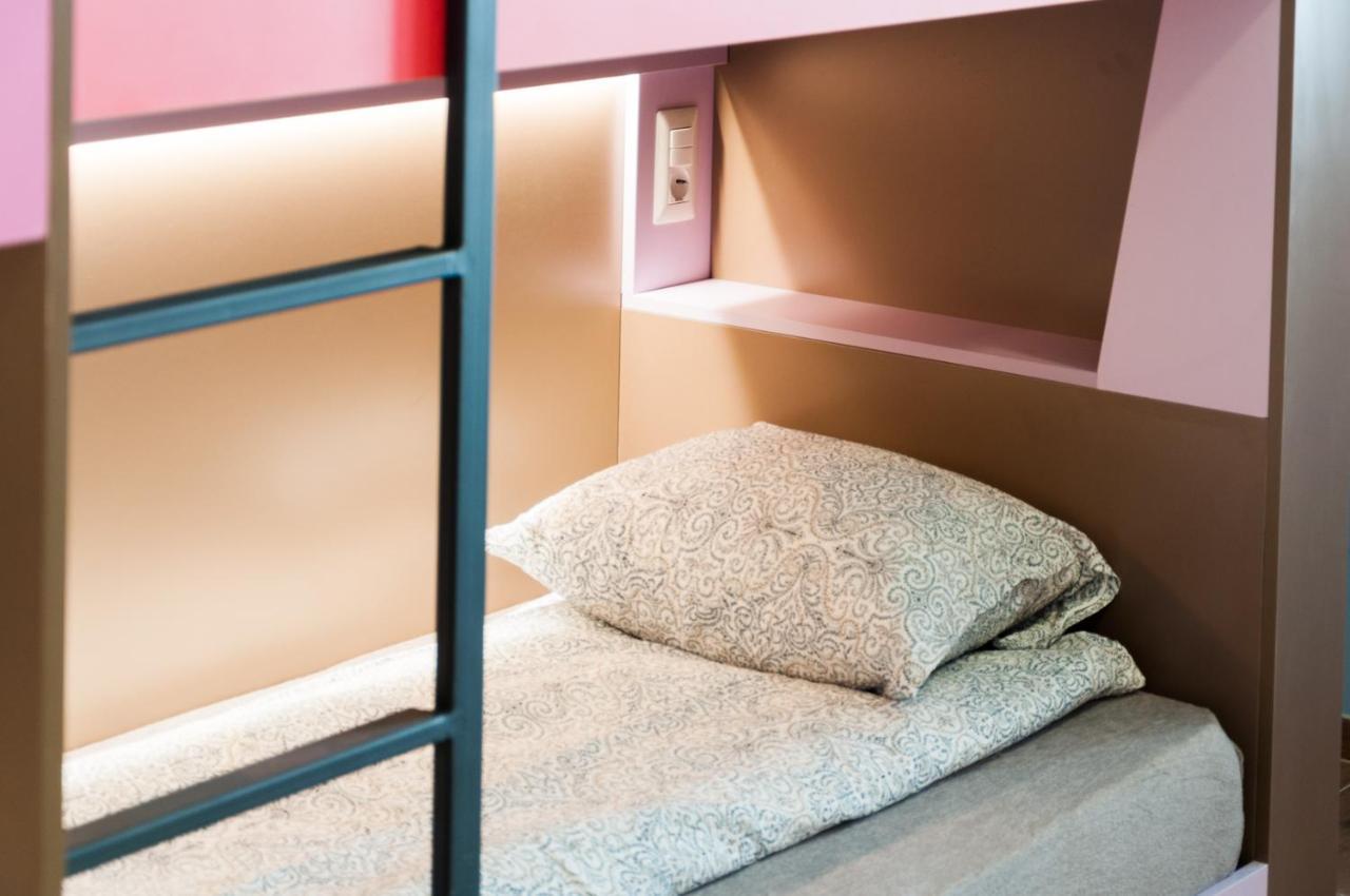 Ura Hostel Прізрен Екстер'єр фото