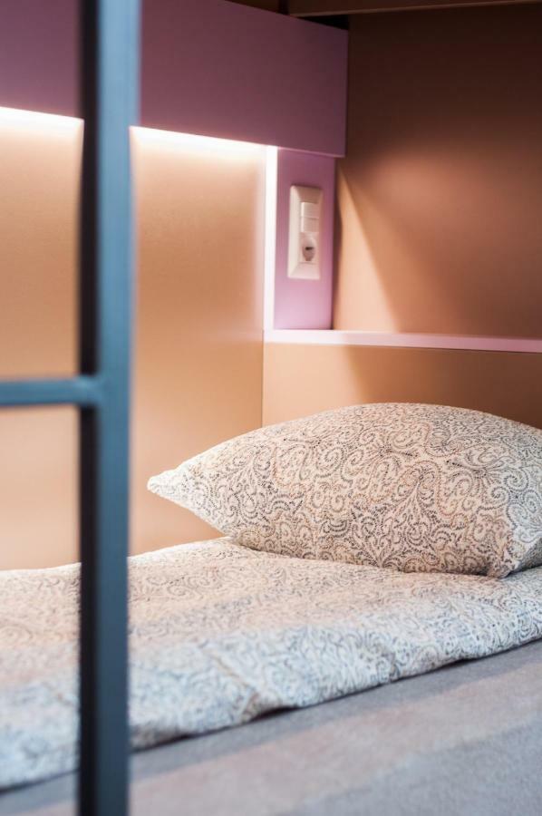 Ura Hostel Прізрен Екстер'єр фото