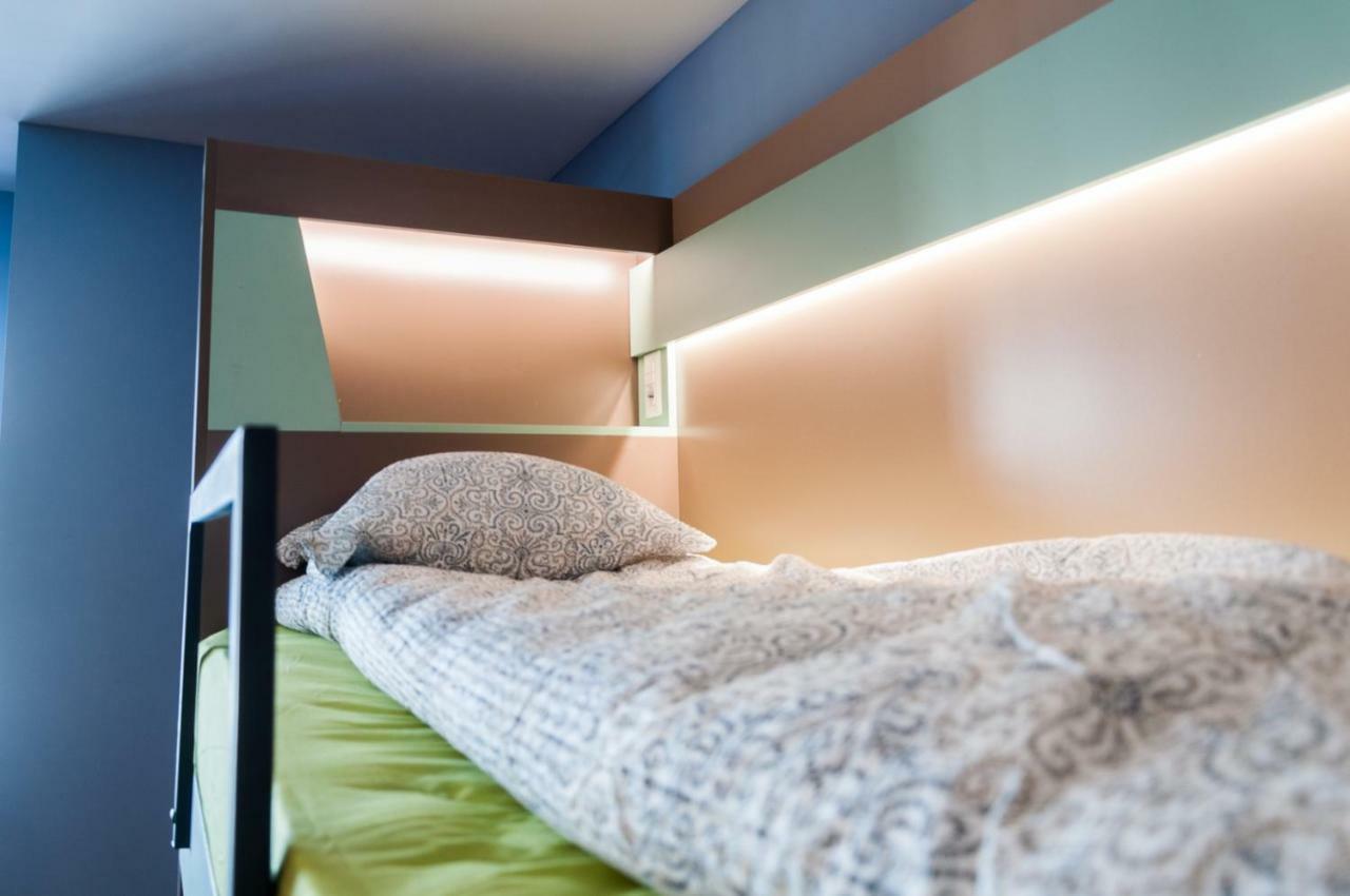 Ura Hostel Прізрен Екстер'єр фото